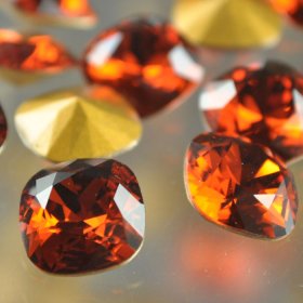 (image for) Swarovski Rhinestones - 12mm Faceted Cushion Cut (4470) - Indian Red